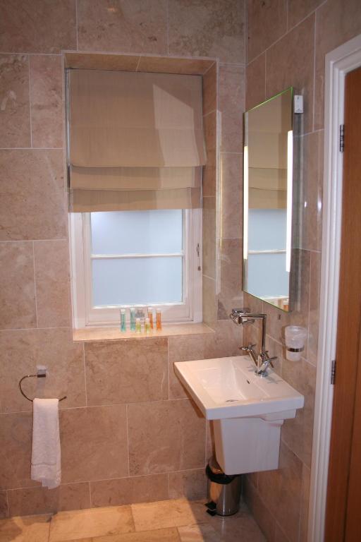 Advocate Arms Hotel Market Rasen Room photo
